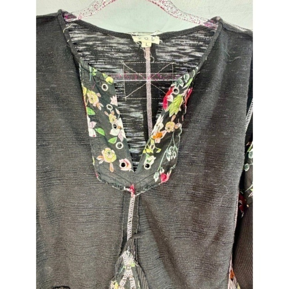 POL Womens Large Black Floral Star Patch Raw Hem Boho‎ Distressed Oversized Top - Picture 9 of 16